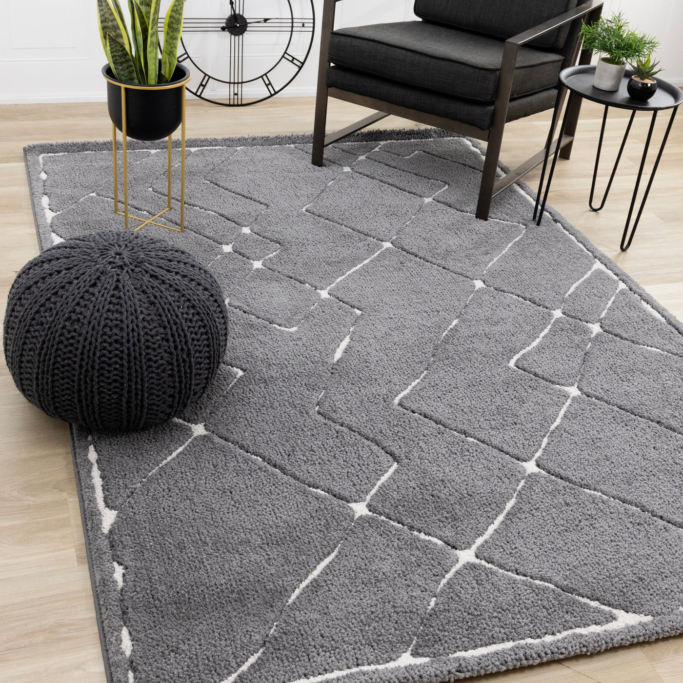 Obsidian 6'7" x 9'6" Broken Lattice Area Rug - Grey, White