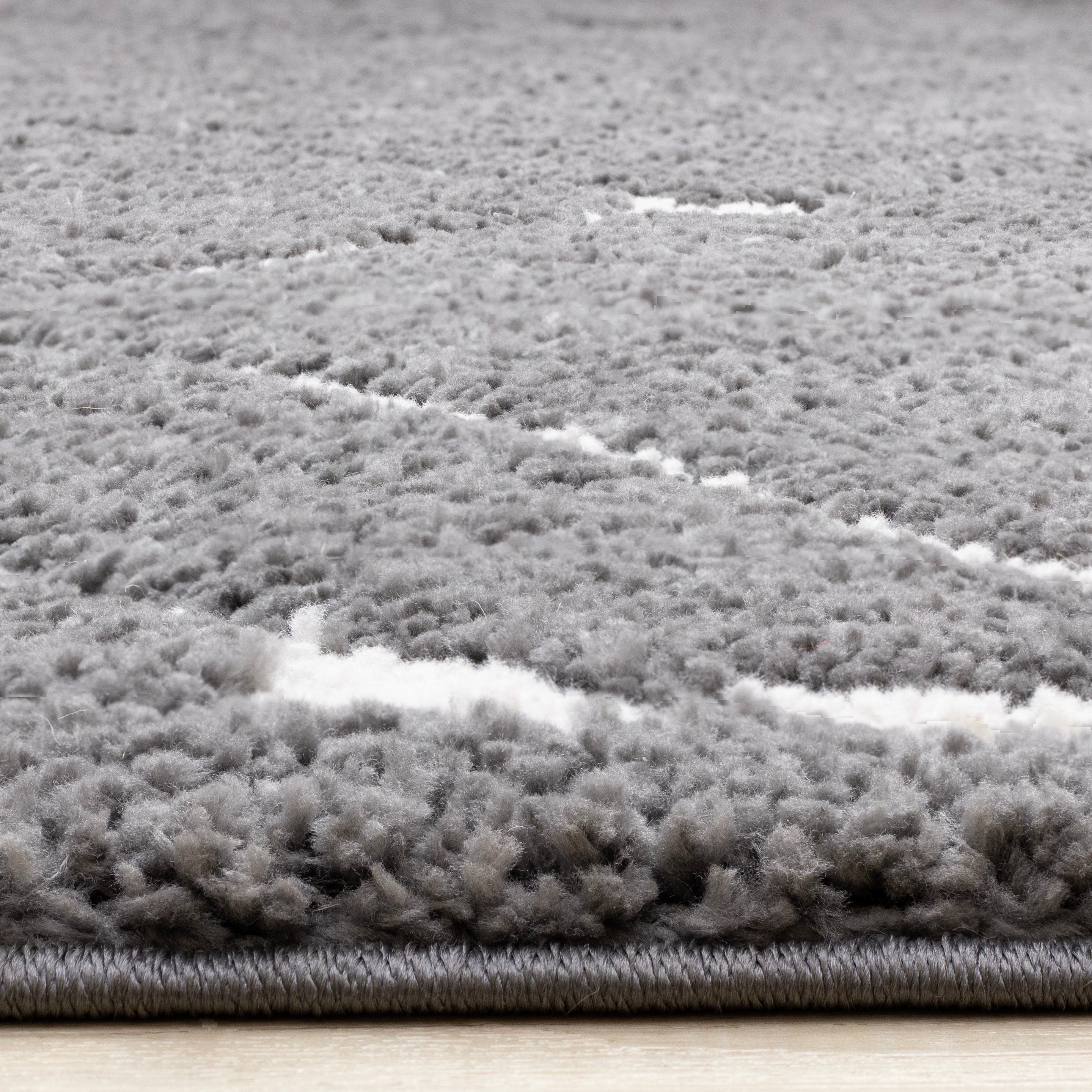 Obsidian 5'3" x 7'7" Broken Lattice Area Rug - Grey, White