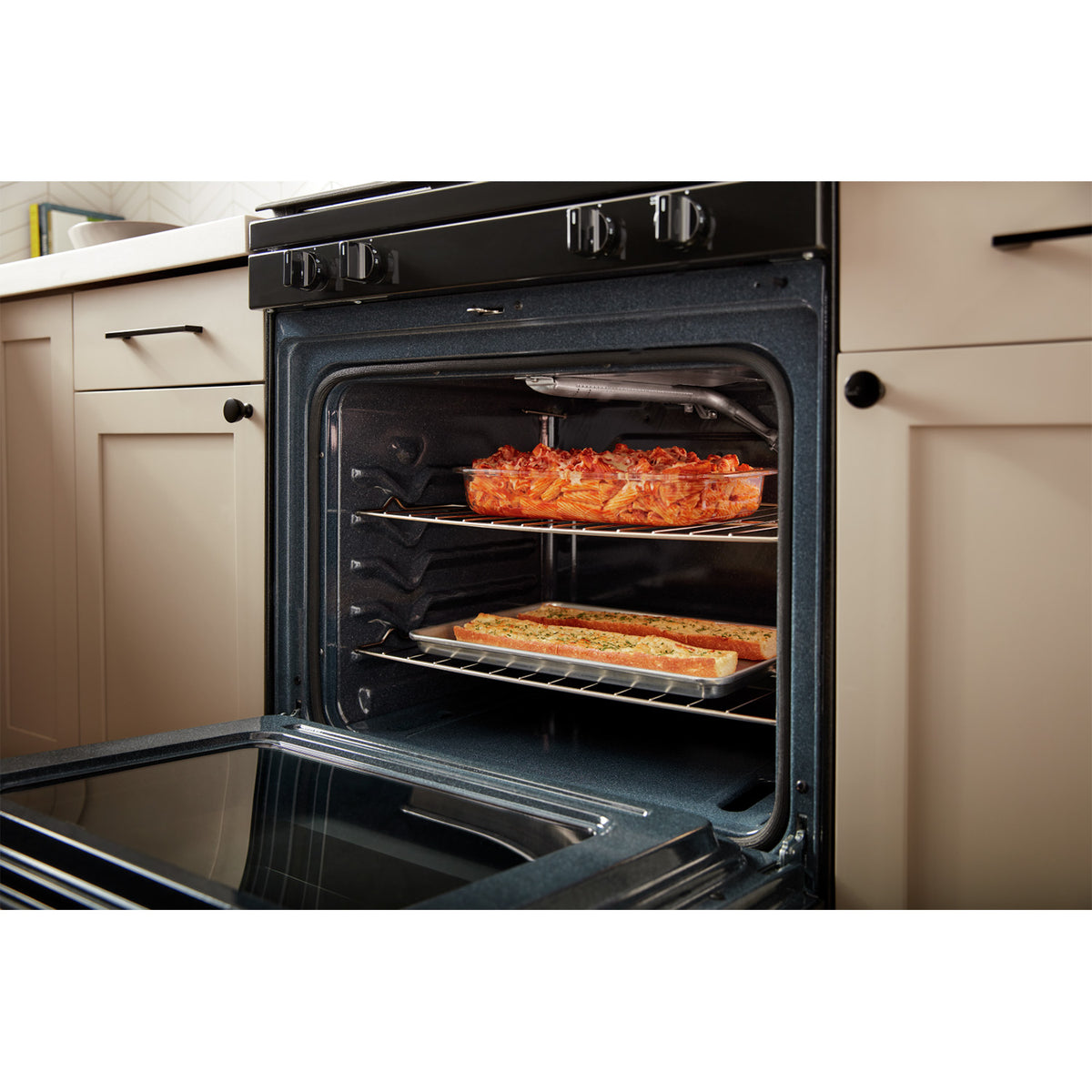 Whirlpool 30" Black Gas Range (5.00 Cu. Ft) - WFG515S0MB