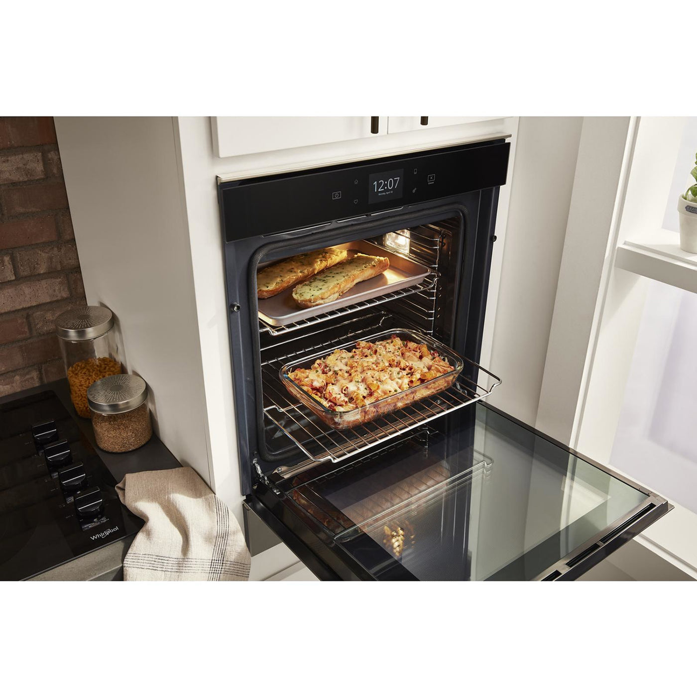 Whirlpool Fingerprint Resistant Stainless Steel 24" Smart Wall Oven (2.90 Cu. Ft) - YWOS52ES4MZ