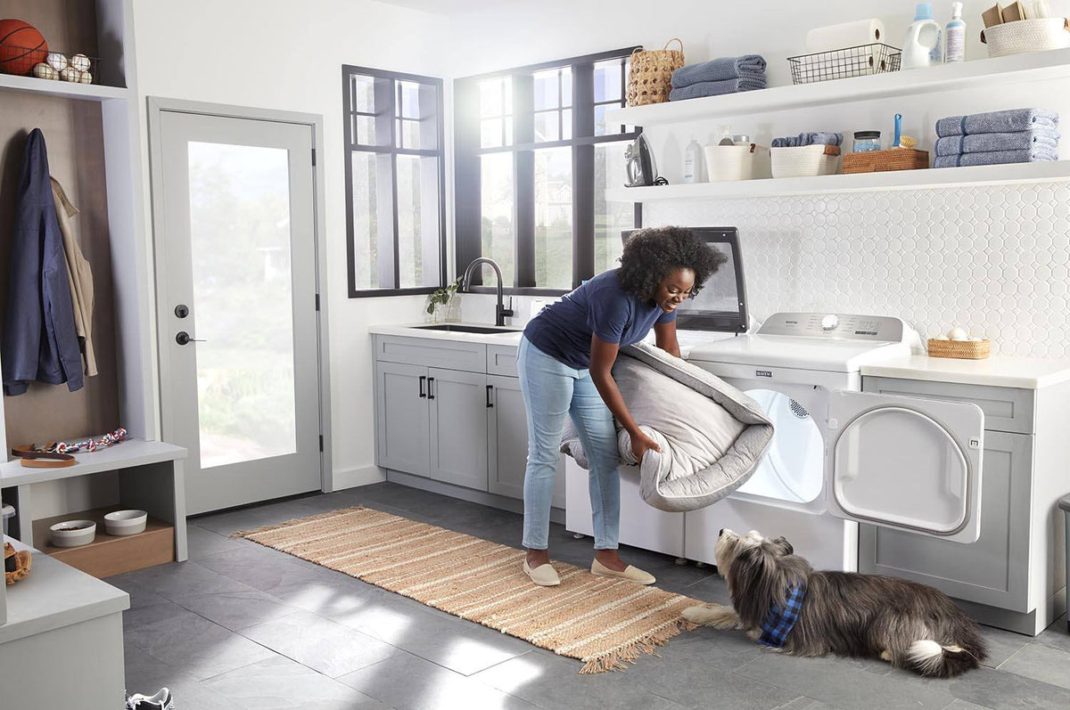 Maytag White TopLoad Washer (5.4 cu. ft.) & Electric Dryer (7.0 cu. ft