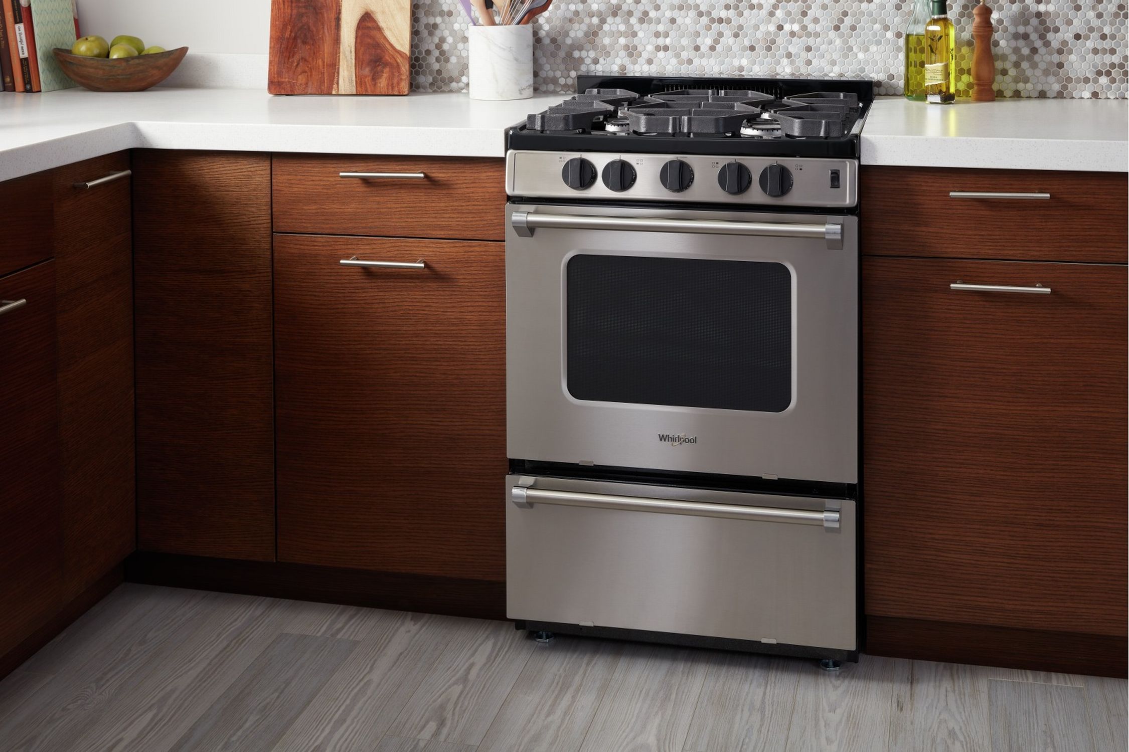 Whirlpool Stainless Steel Freestanding Gas Range (2.96 Cu. Ft