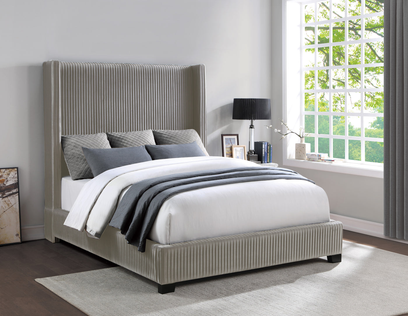 Glenbury 3-Piece King Bed - Taupe