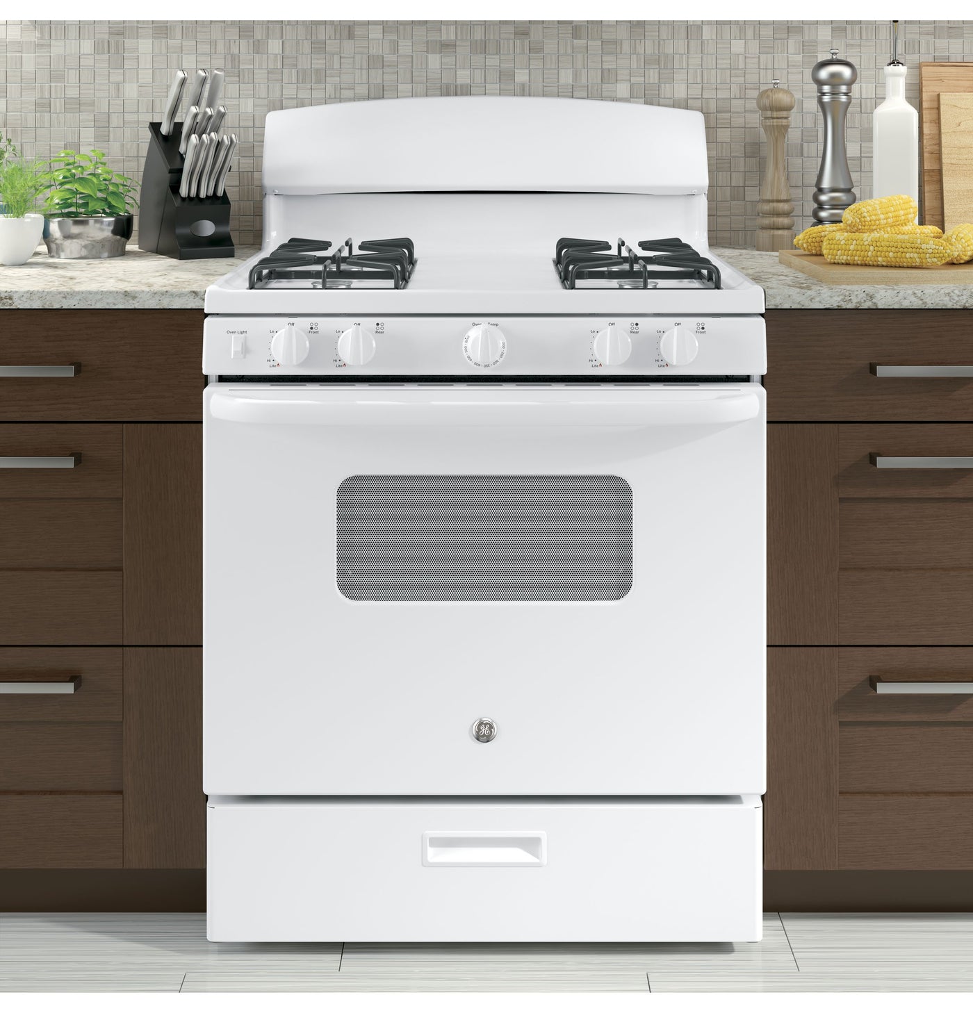 GE White Freestanding Gas Range (4.8 Cu. Ft.) - JCGBS10DEMWW
