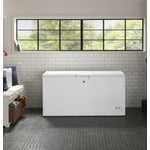 GE White Manual Defrost Chest Freezer (15.7 Cu. Ft.) - FCM16SLWW