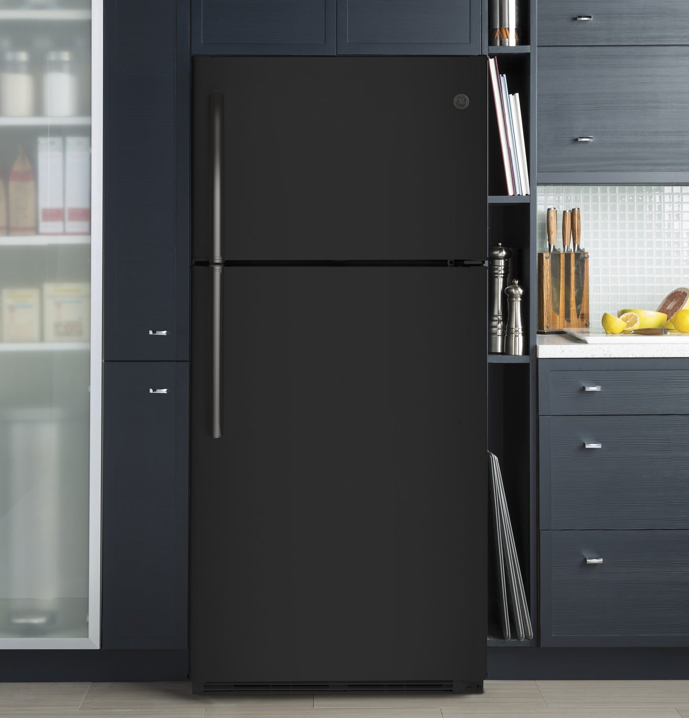 GE Black Top-Freezer Refrigerator (18 Cu. Ft.) - GTS18FTLKBB