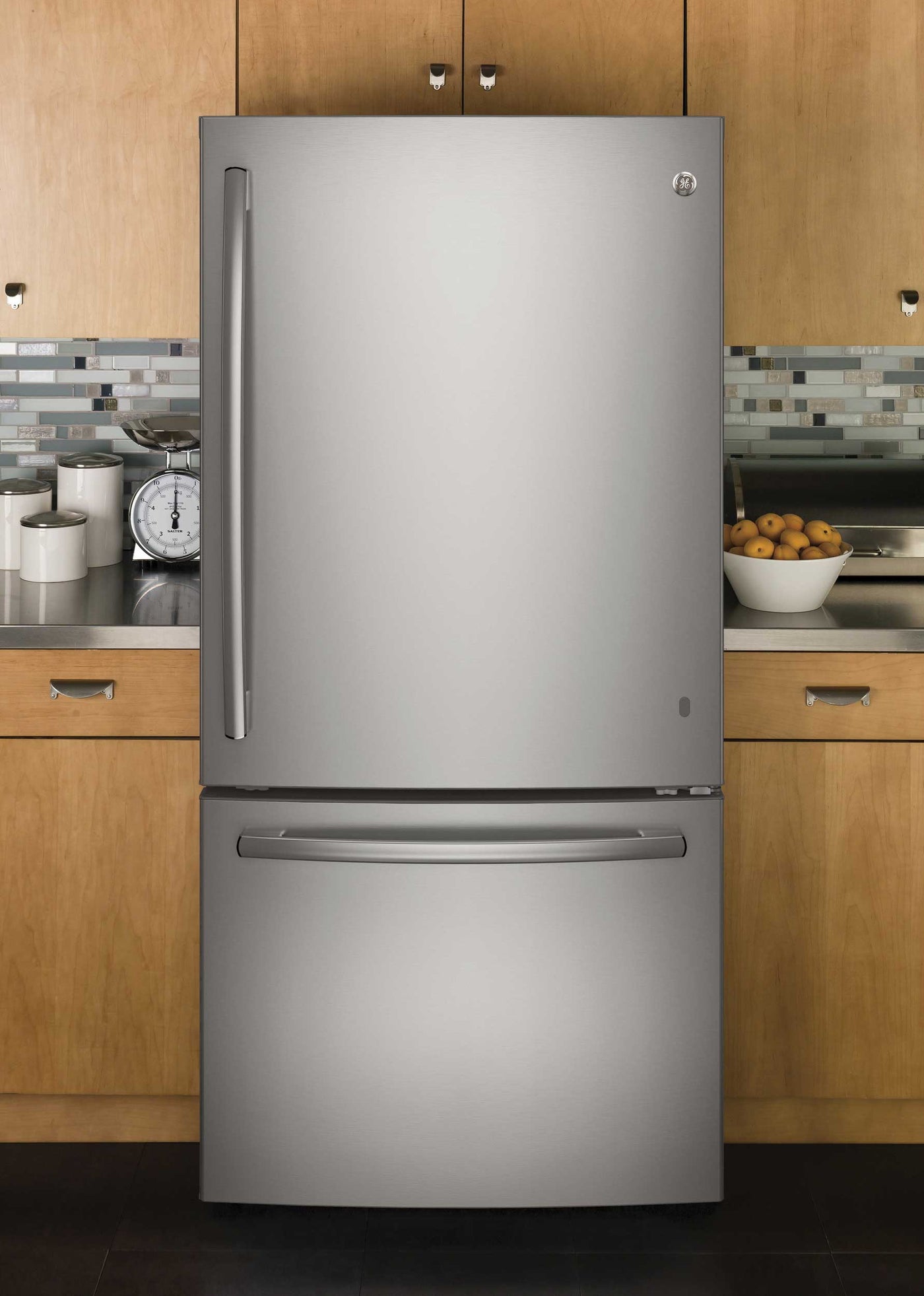 GE Fingerprint Resistant Stainless 30" Bottom-Mount Refrigerator (20.9 cu ft)- GDE21DYRKFS