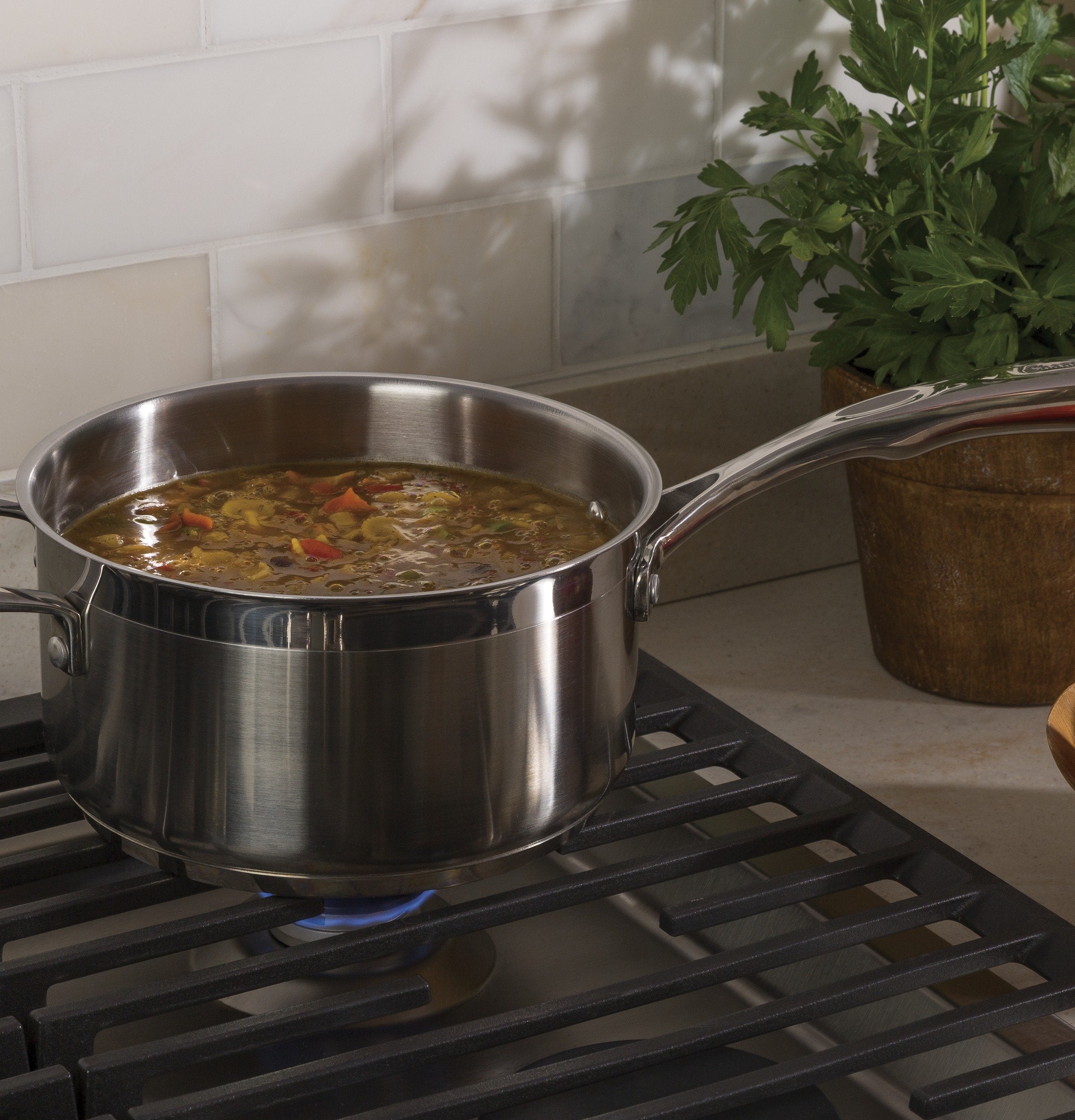 GE Stainless Steel 30" Built-In Gas Cooktop - JGP5030SLSS