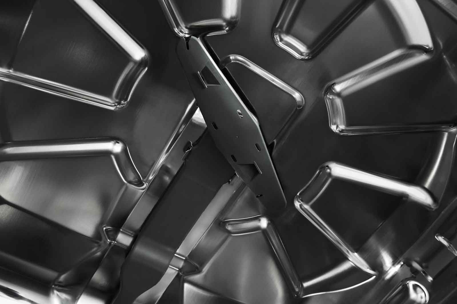 Maytag 24" Black dishwasher with Dual Power filtration (50 dBA) - MDB4949SKB