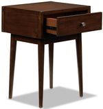Boyton 18" End Table - Walnut