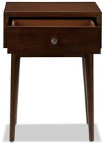 Boyton 18" End Table - Walnut