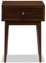 Boyton 18" End Table - Walnut