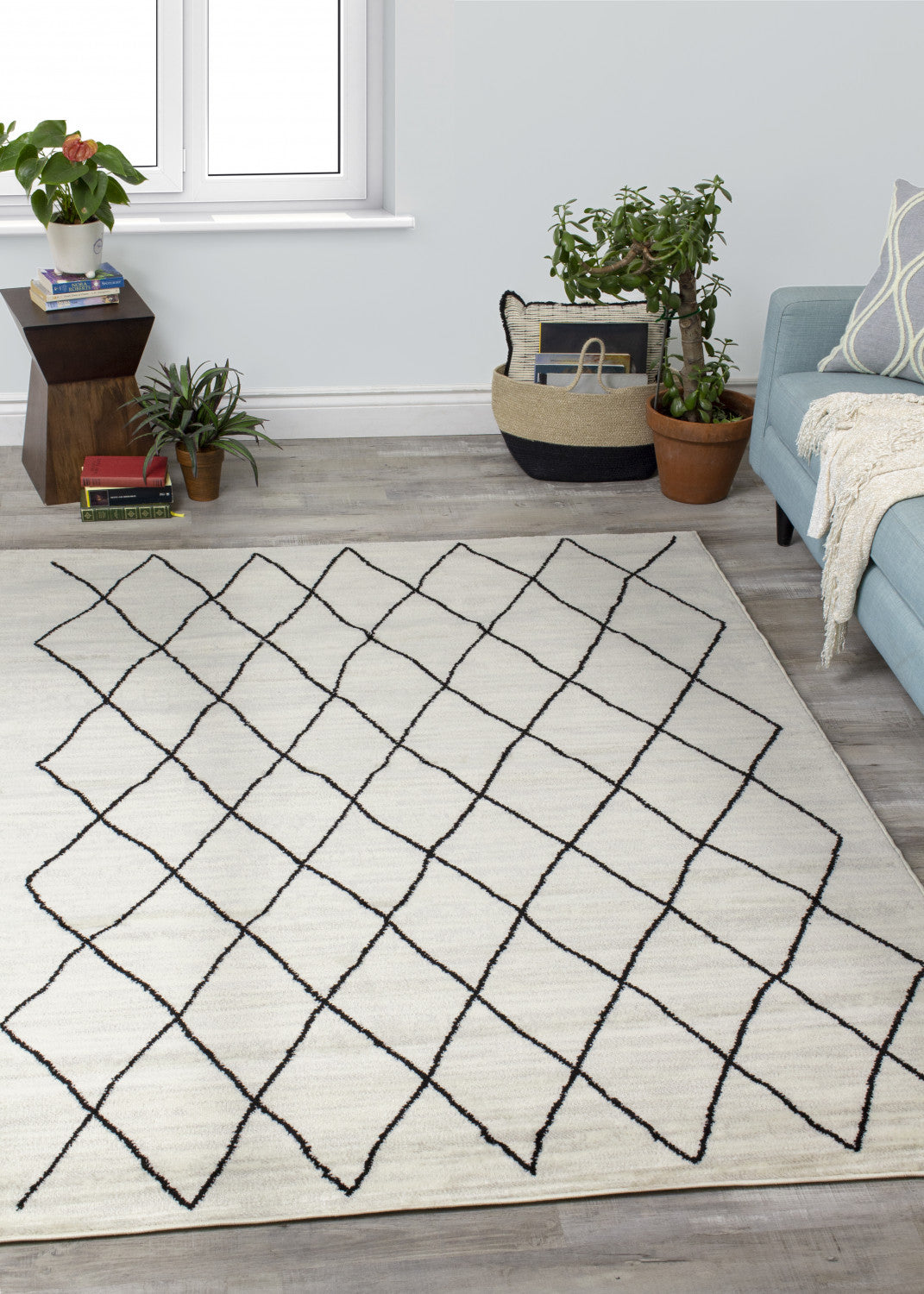 Meridian 7'10" X 10'6" Pen-Drawn Trellis Lines Rug - Cream Area Rug