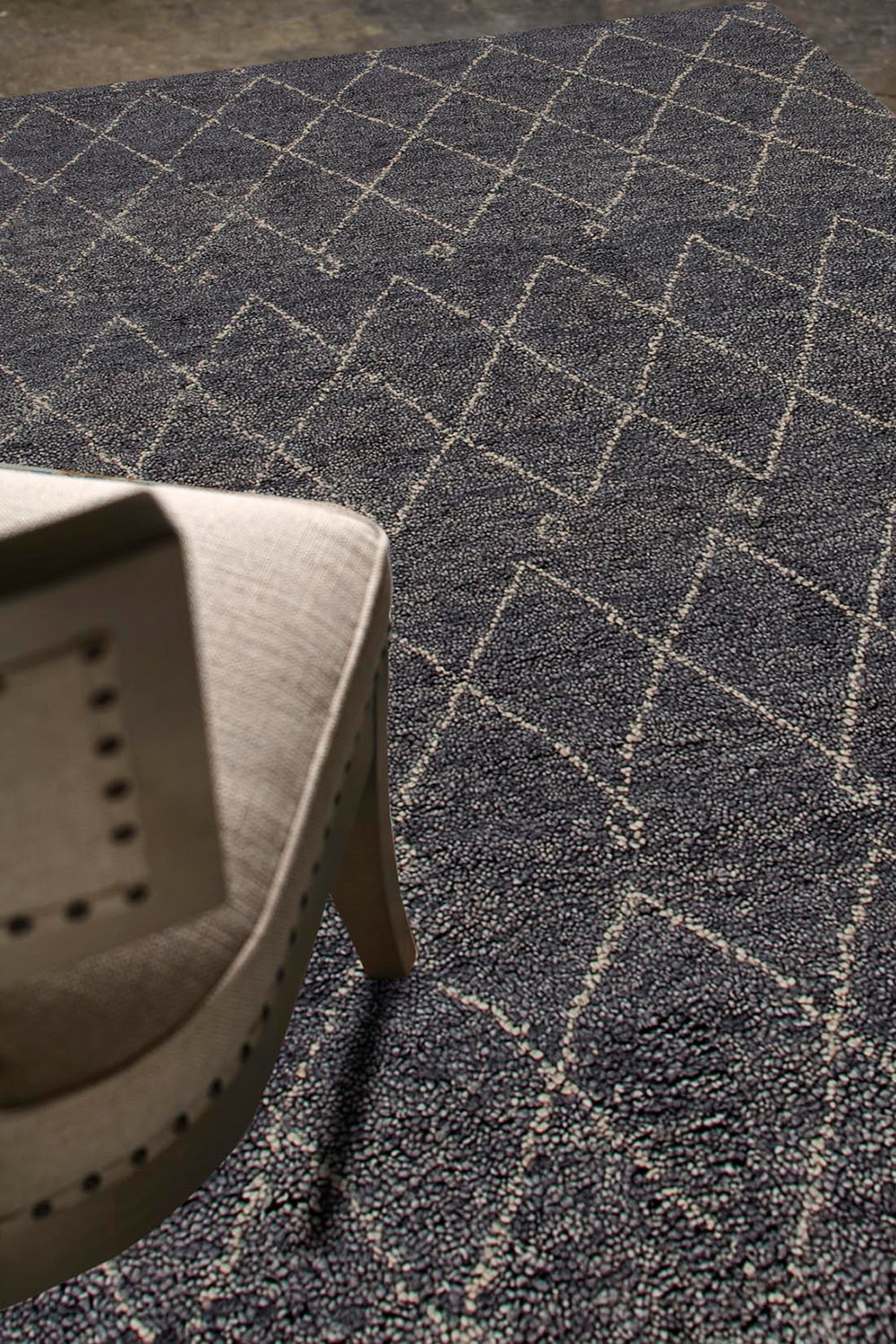 Casablanca 5' x 8' Area Rug - Castlerock White Asparagus