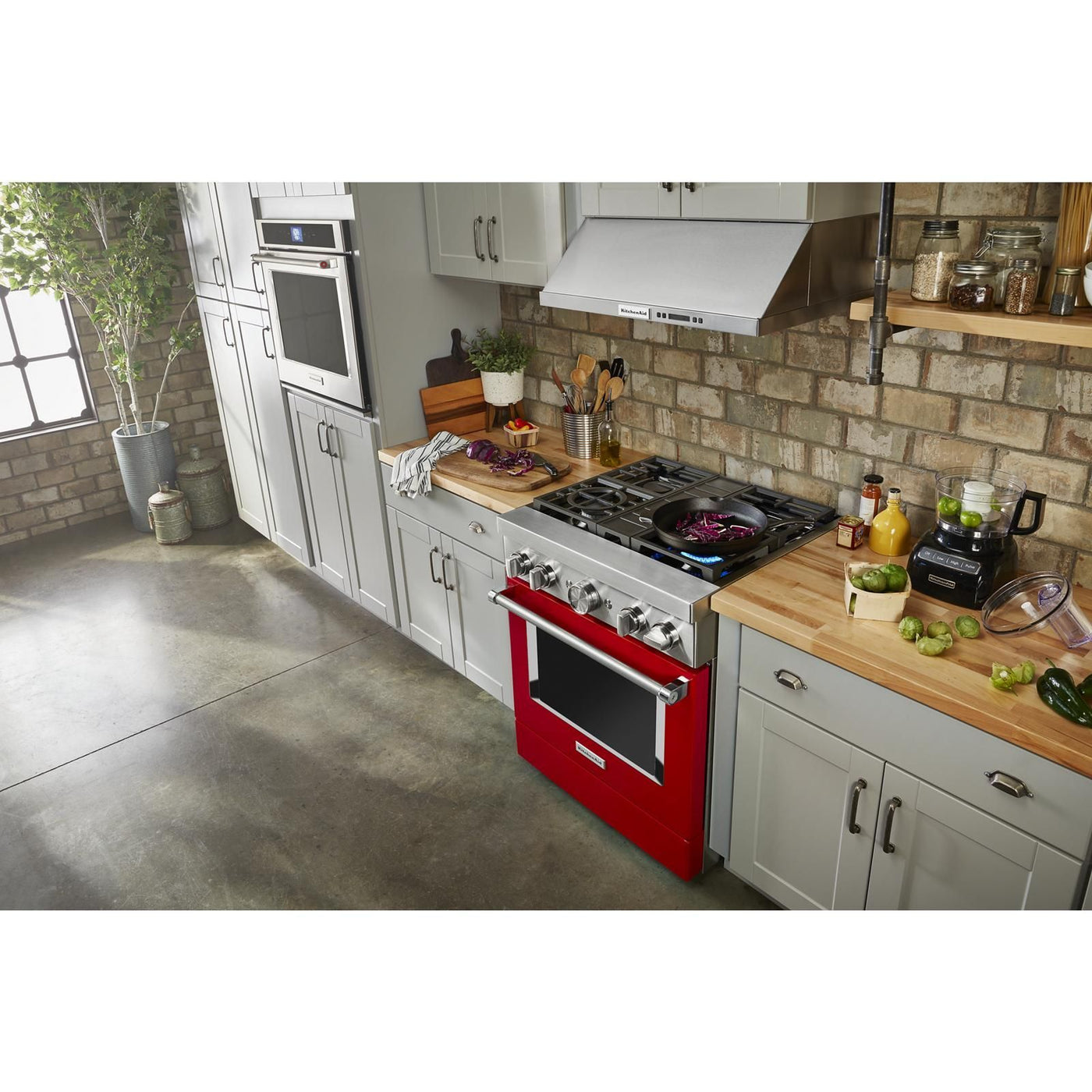 KitchenAid Passion Red Smart Freestanding Commercial Gas Range (4.1 Cu. Ft.) - KFGC500JPA