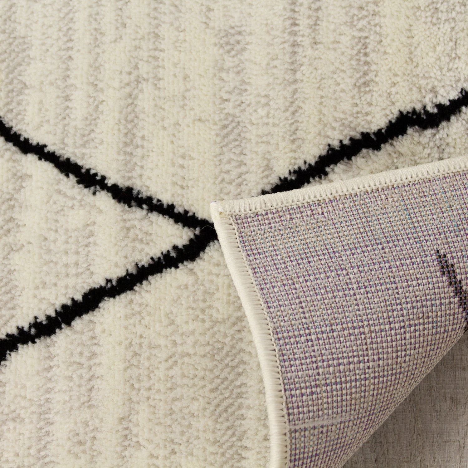 Meridian 5'3" X 7'7" Pen-drawn Trellis Lines Rug - Cream Area Rug