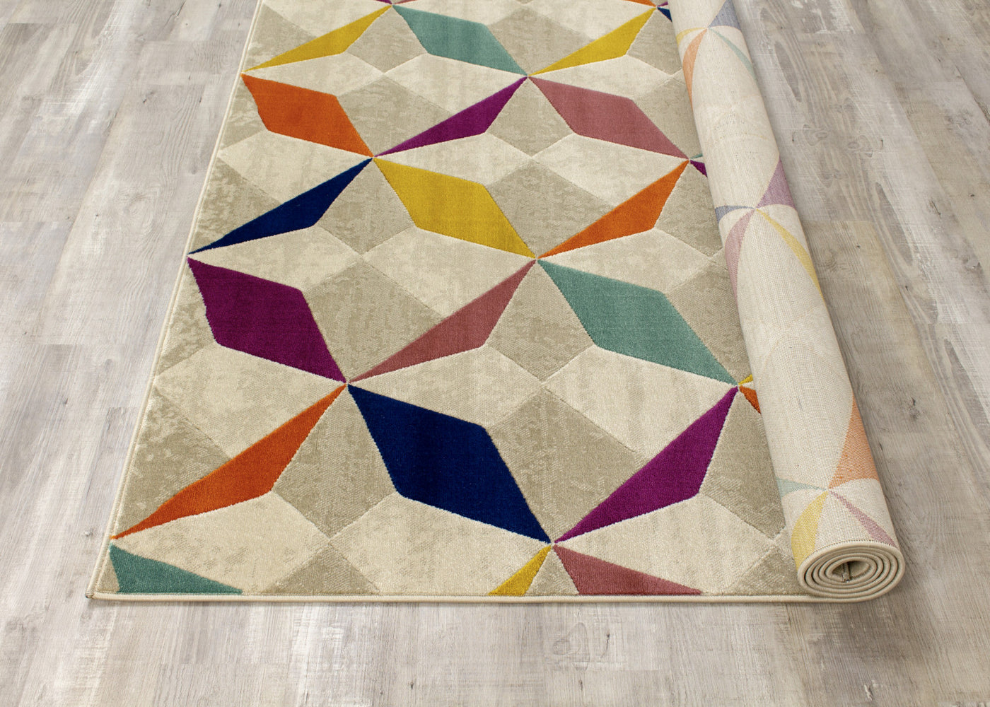 Brille 5'3" X 7'7" Diamond Checkerboard Rug - Multicolour Area Rug