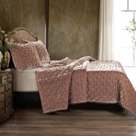 Sierpnia 3-Piece Silk Look Velvet Queen Quilt Set - Dusty Rose
