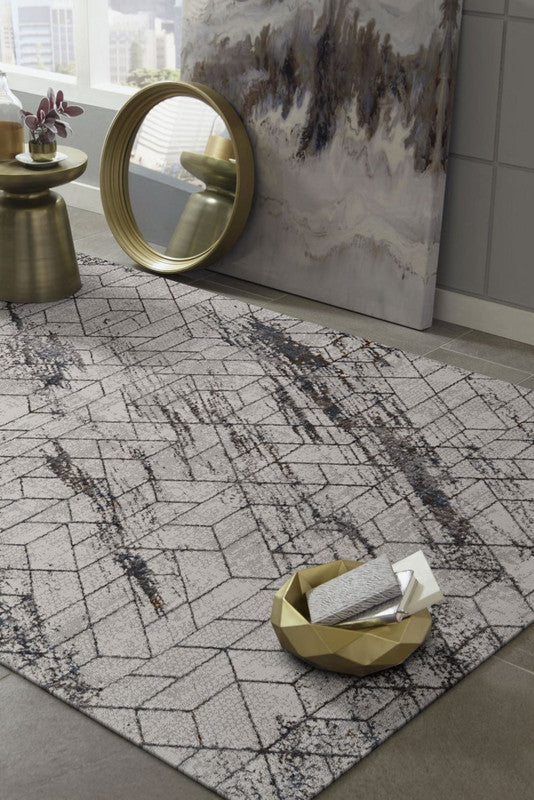 Saamis II Area Rug - 5'3" x 7'7" - Ivory