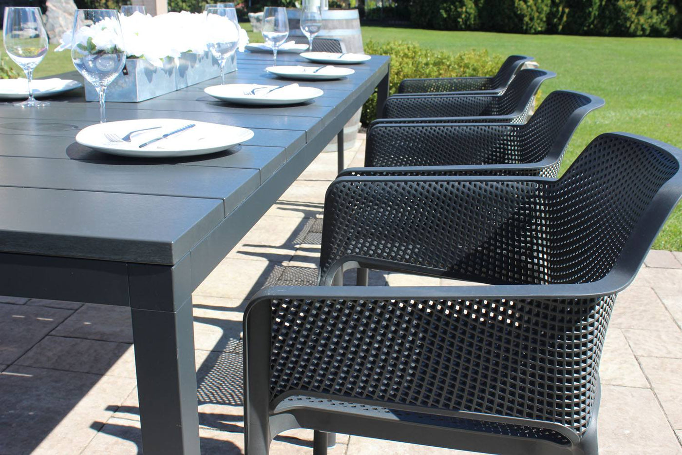 Nardi Rio / Trill 9-Piece Extendable 55"-83" Outdoor Dining Package - Anthracite/Peyton Granite