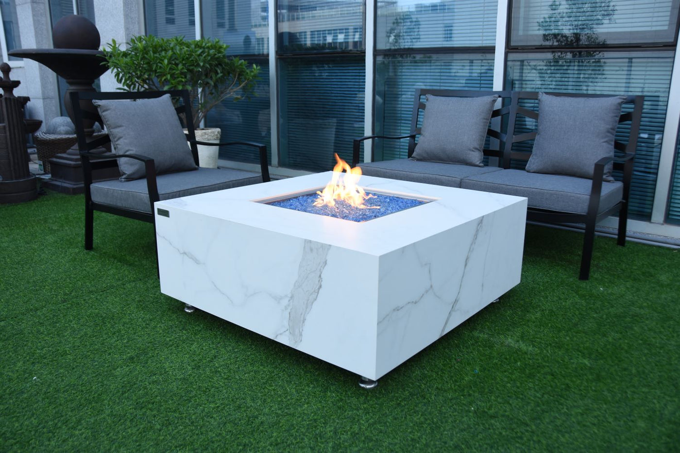 Tambora Marble Porcelain Fire Pit (Elementi) - White / Propane