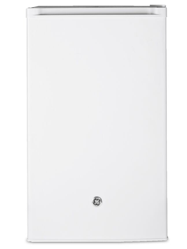 GE White Compact Refrigerator (4.4 Cu.Ft.) - GME04GGKWW