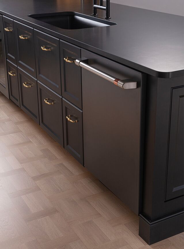 Café Matte Black 24" Built-in Dishwasher with Stainless Steel Interior and Hidden Controls- CDT845P3ND1