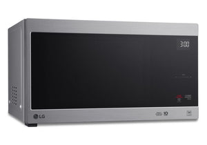 LG Smudge Resistant Stainless Steel NeoChef™ Countertop Microwave with Smart Inverter and EasyClean® (1.5 Cu.Ft) - LMC1575ST