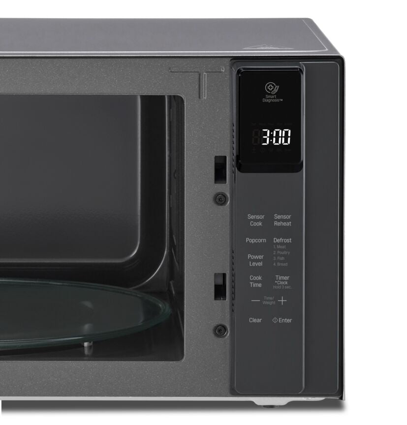 LG Smudge Resistant Stainless Steel NeoChef™ Countertop Microwave with Smart Inverter and