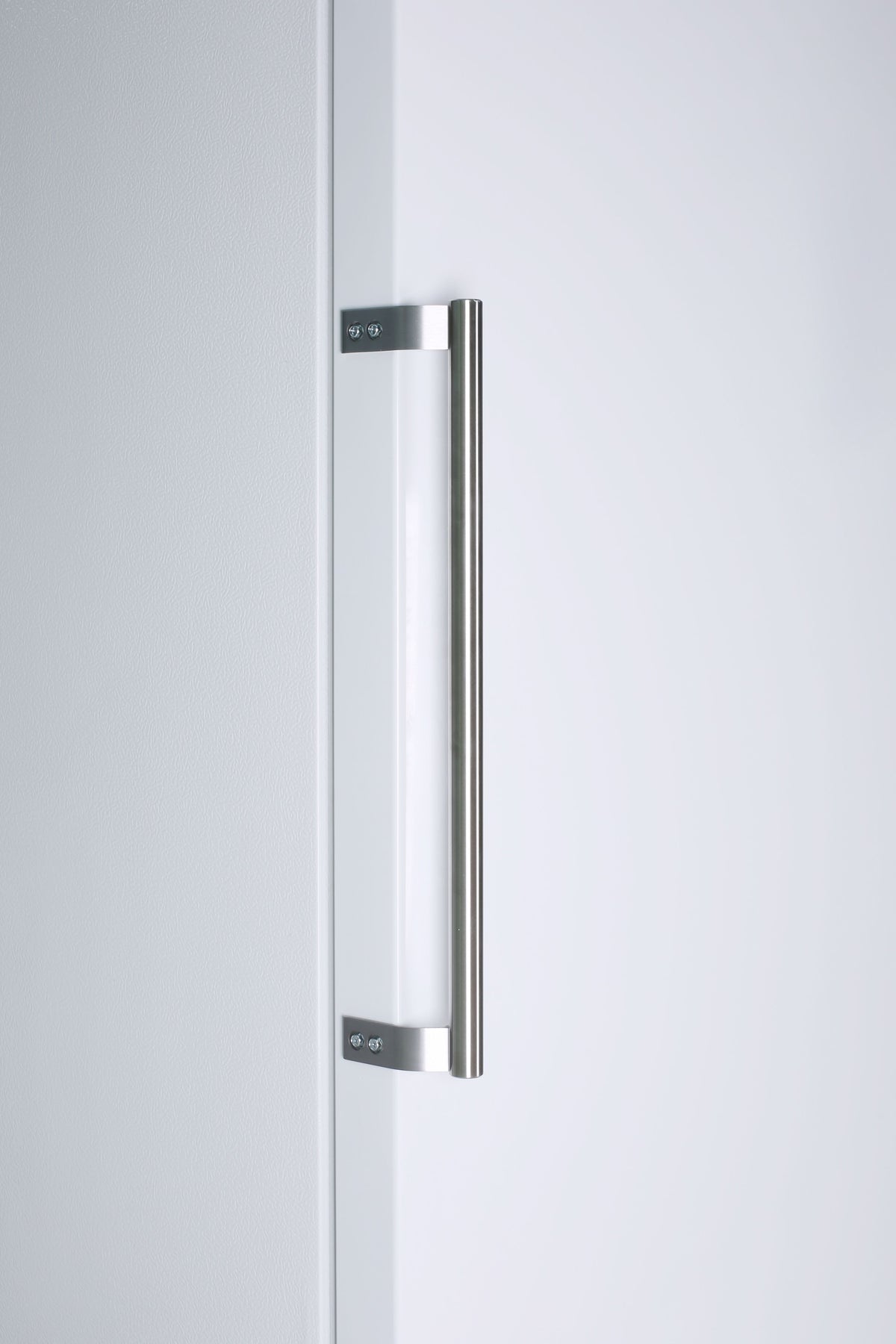 Marathon White Upright Freezer (14.4 cu. ft.) MUF144W Leon's