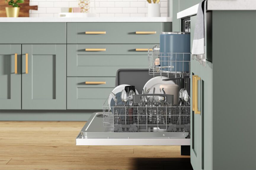 Whirlpool White Dishwasher with Deep Top Rack (50 dBA) - WDT740SALW