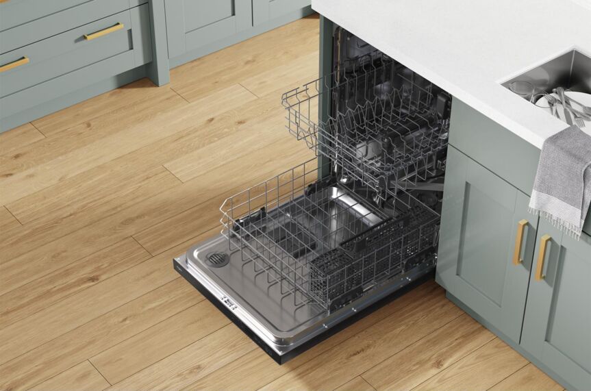 Whirlpool Black Dishwasher with Deep Top Rack (50 dBA) - WDT740SALB