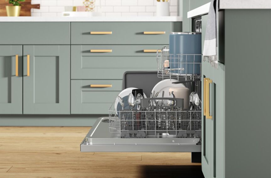 Whirlpool Fingerprint Resistant Stainless Steel Dishwasher with Deep Top Rack (50 dBA) - WDT740SALZ