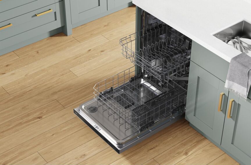 Whirlpool Fingerprint Resistant Stainless Steel Dishwasher with Deep Top Rack (50 dBA) - WDT740SALZ