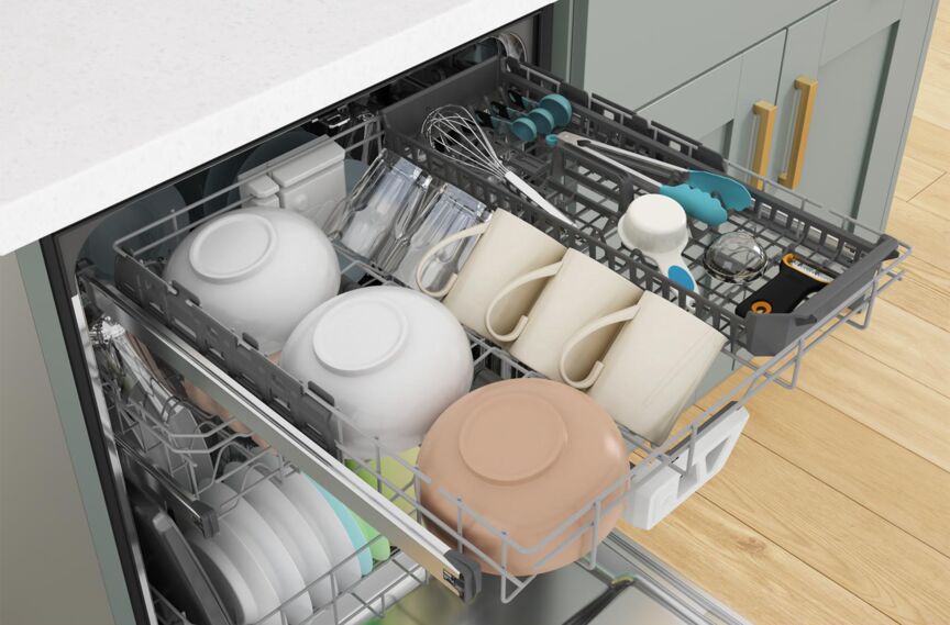 Whirlpool Fingerprint Resistant Black Stainless Dishwasher with 3rd Rack (47 dBA) - WDT970SAKV