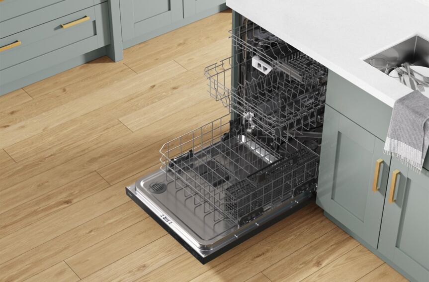Whirlpool Fingerprint Resistant Black Stainless Dishwasher with 3rd Rack (47 dBA) - WDT970SAKV