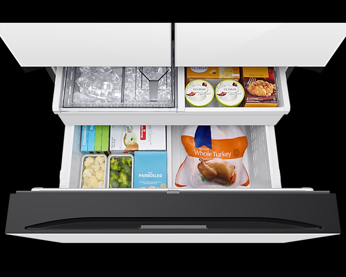 Samsung BESPOKE 36" French-Door Refrigerator with Autofill Pitcher (Without Panels) (30.1 Cu.Ft.) - RF30BB6200APAA