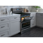 Samsung Black Stainless Steel Freestanding Electric Convection Range (5.9 Cu. Ft.) - NE59J7850WG/AC