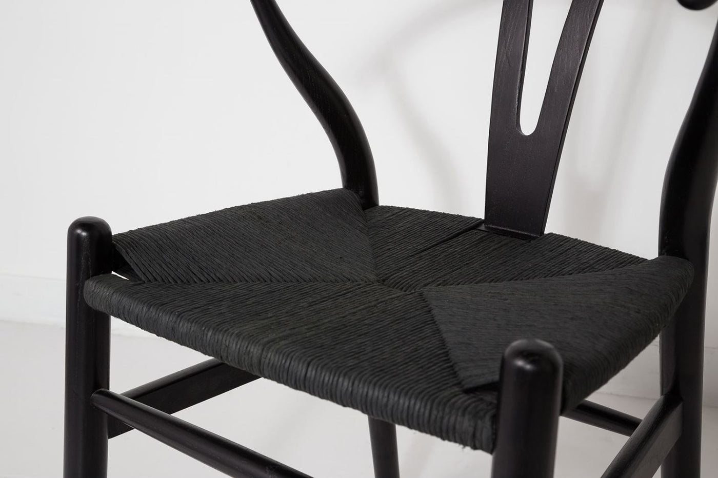 Jessbul Wishbone Dining Chair - Matte Black
