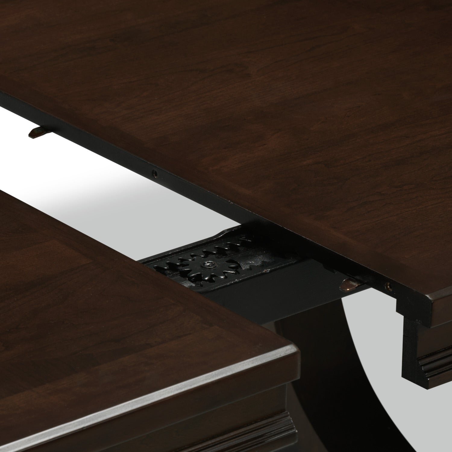 Rosario Extendable Dining Table - Cherry